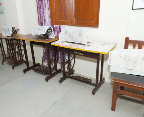 Central Library and Reading Room facilities for Higher Education